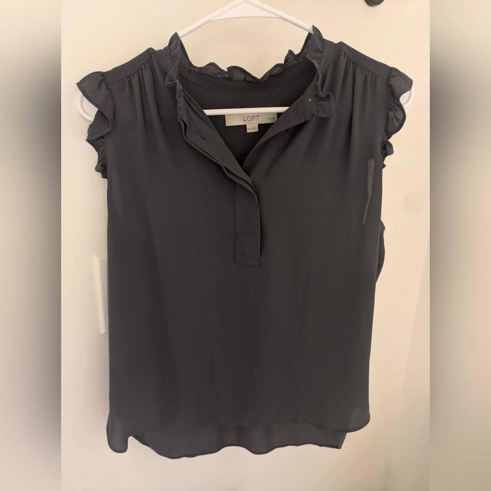 LOFT Women's Gray Ruffle Sleeveless Blouse